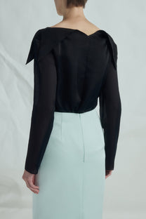 VICKTEERUT Back Slit Pencil Skirt กระโปรง ทรงสอบ ผ่าหลัง