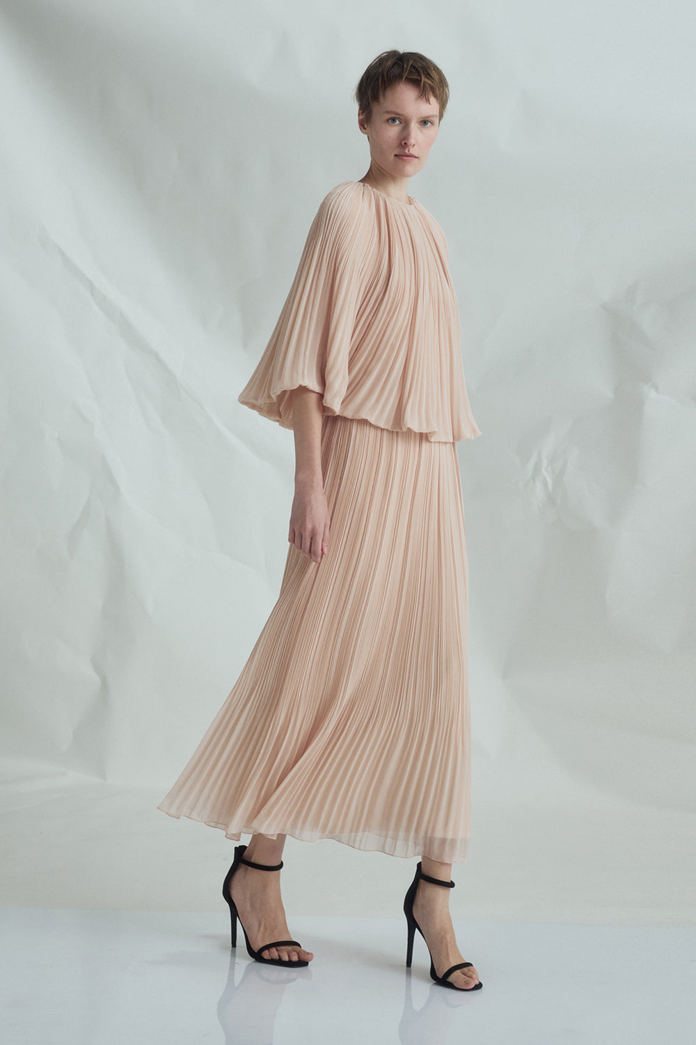 VICKTEERUT Pleated Skirt กระโปรงบาน อัดพลีท