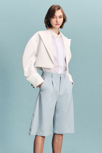 VICKTEERUT Three-Quarter Shorts with Front Pleats กางเกงขาสั้น ขาสามส่วน จีบหน้า
