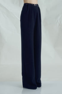 VICKTEERUT Front Pleat Trousers with Belt Detail กางเกงขายาว จีบหน้า ตกแต่งเข็มขัด