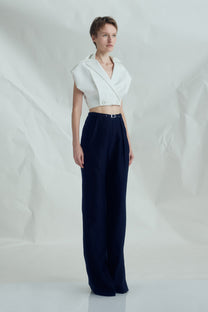 VICKTEERUT Front Pleat Trousers with Belt Detail กางเกงขายาว จีบหน้า ตกแต่งเข็มขัด