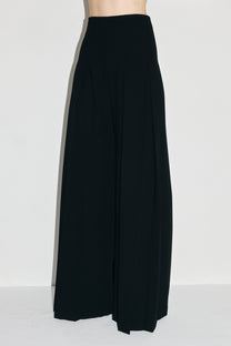 VICKTEERUT Pleated Wide-Leg Trousers กางเกงขาบาน จับจีบ