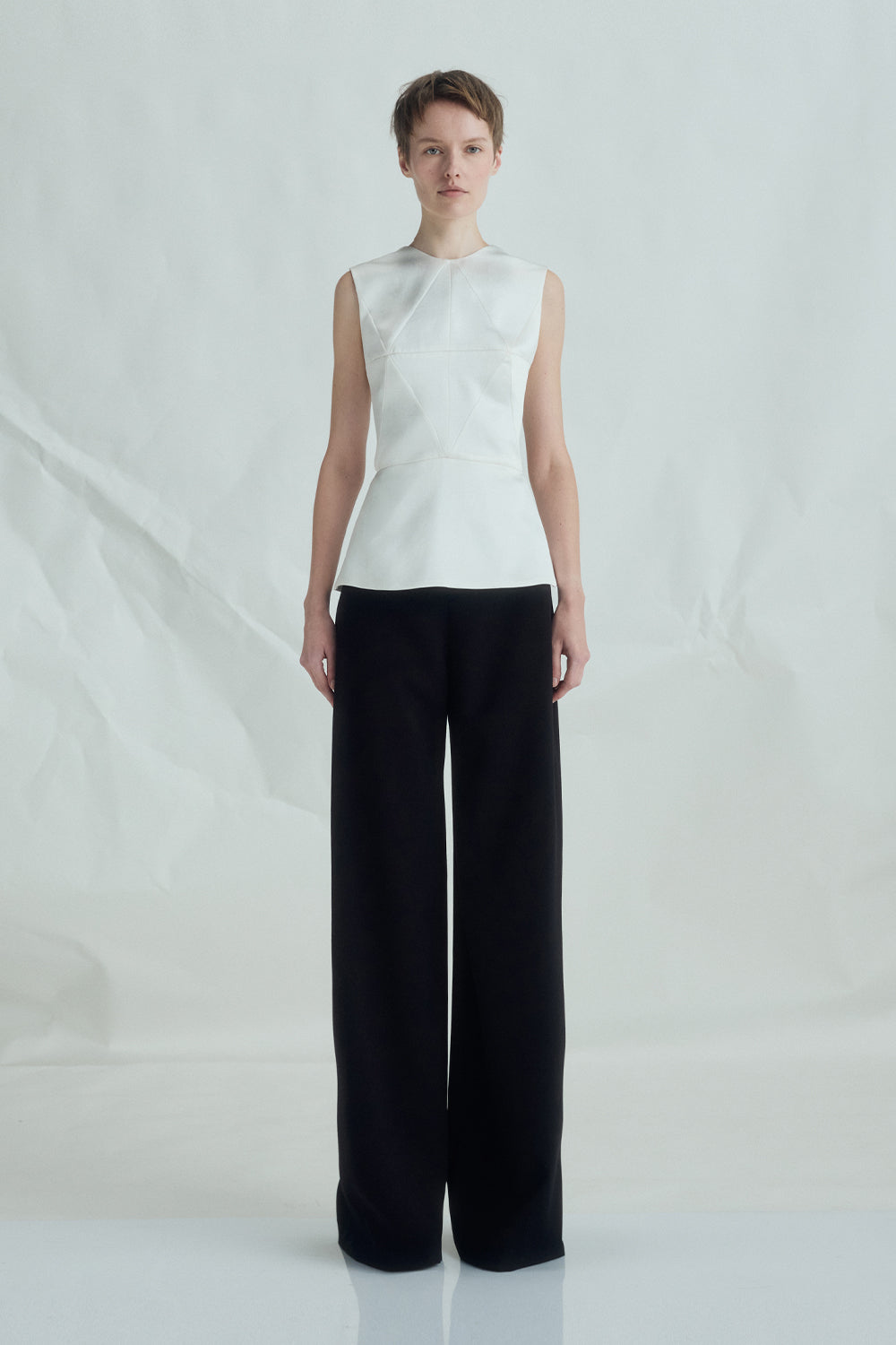 VICKTEERUT Wide-Leg Flat Front Trousers กางเกงขาบาน เอวสูง